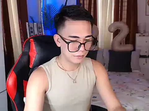 Snapshot of drinkmycumx chatting on September 9, 1:49 am drinkmycumx online show from September 9, 1:49 am