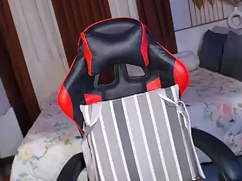 Snapshot of drinkmycumx chatting on October 9, 6:17 pm drinkmycumx online show from October 9, 6:17 pm