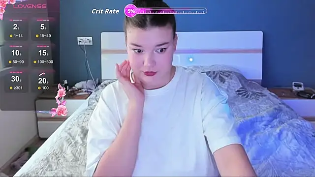 Snapshot of LinaElasm chatting on November 19, 7:30 am LinaElasm online show from November 19, 7:30 am