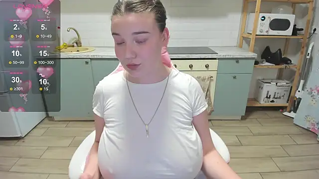 LinaElasm online show from April 10, 8:02 pm