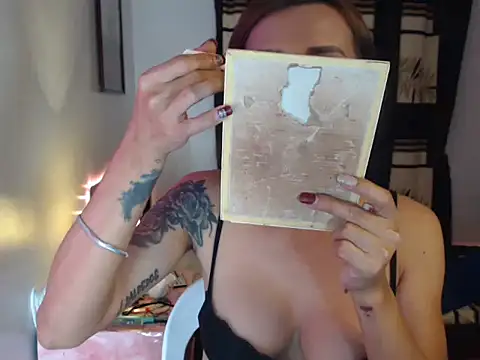 Snapshot of hottielicious_slut69 chatting on October 30, 12:17 pm hottielicious slut69 online show from October 30, 12:17 pm