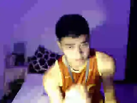 Snapshot of hot_asian01 chatting on December 21, 6:04 pm hot asian01 online show from December 21, 6:04 pm