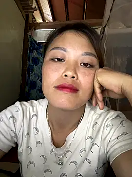 Snapshot of MychuSweet chatting on October 5, 2:54 am MychuSweet online show from October 5, 2:54 am