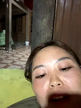 Snapshot of MychuSweet chatting on November 11, 3:56 pm MychuSweet online show from November 11, 3:56 pm