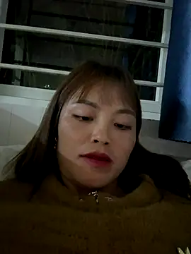 Snapshot of MychuSweet chatting on December 14, 12:21 pm MychuSweet online show from December 14, 12:21 pm