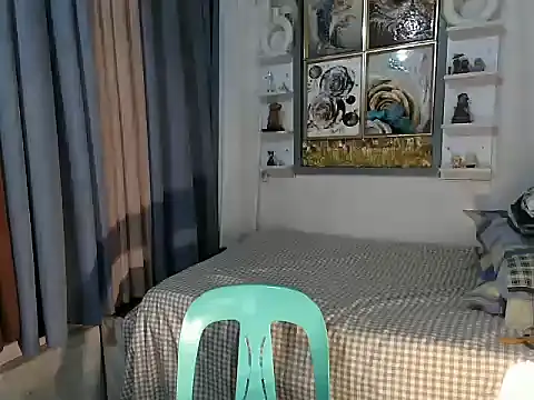 xshyboyx online show from March 2, 2:03 am