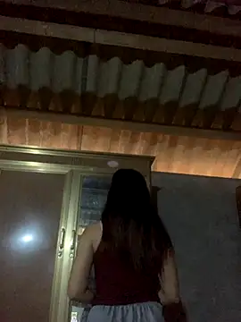 Snapshot of ThiHa003 chatting on October 24, 8:11 am ThiHa003 online show from October 24, 8:11 am