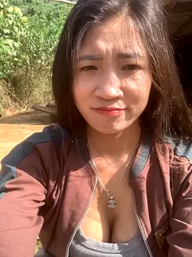 Snapshot of ThiHa003 chatting on October 29, 2:58 am ThiHa003 online show from October 29, 2:58 am