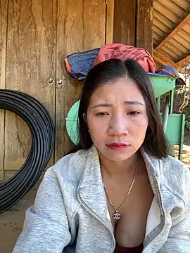 Snapshot of ThiHa003 chatting on November 28, 2:58 am ThiHa003 online show from November 28, 2:58 am