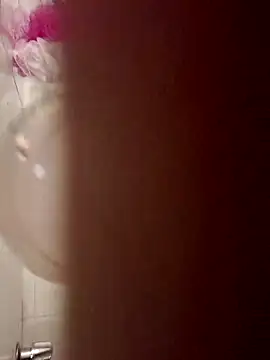 Snapshot of Cnutt310 chatting on September 9, 10:15 am Cnutt310 online show from September 9, 10:15 am