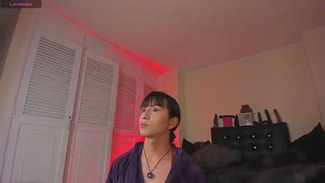 Draculairis online show from September 18, 2:08 pm