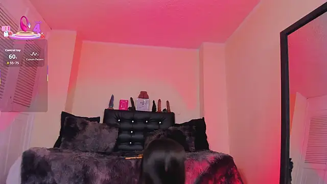 Draculairis online show from September 28, 3:39 pm