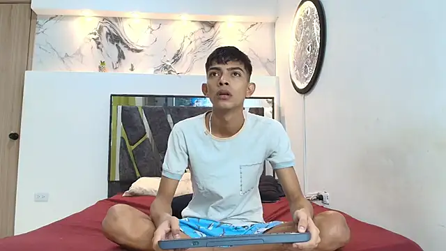 PRETTY SEX1 online show from December 5, 6:00 am