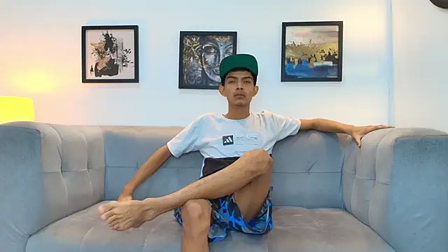 PRETTY SEX1 online show from January 16, 1:37 pm