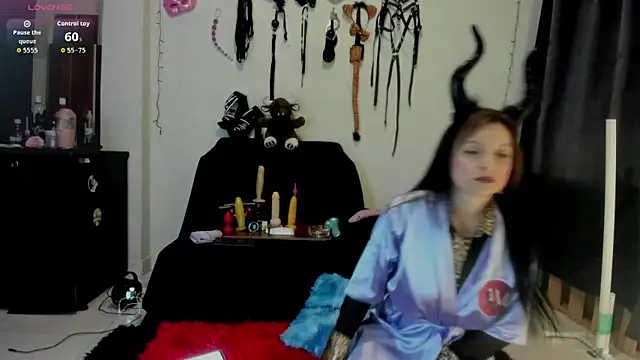 Snapshot of angierot2025 chatting on November 14, 12:42 am angierot2025 online show from November 14, 12:42 am