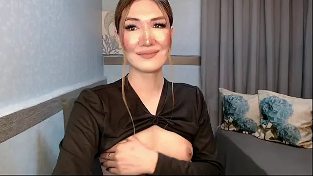 xFuckingMarga online show from April 19, 5:34 pm