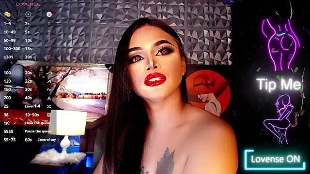 Snapshot of Asiansignificantxx chatting on October 18, 5:35 pm Asiansignificantxx online show from October 18, 5:35 pm