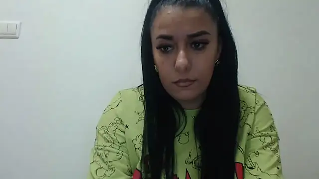 Snapshot of Maryem637048 chatting on October 19, 2:07 pm Maryem637048 online show from October 19, 2:07 pm