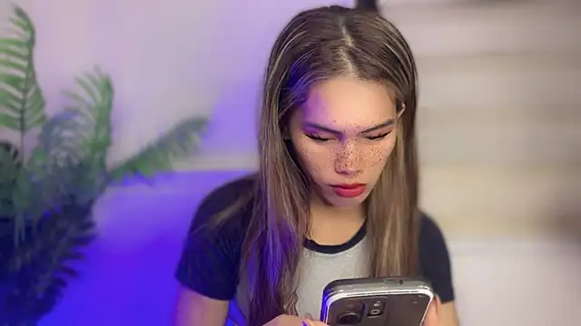 Snapshot of serpenthena_goddess chatting on October 27, 8:35 pm serpenthena goddess online show from October 27, 8:35 pm