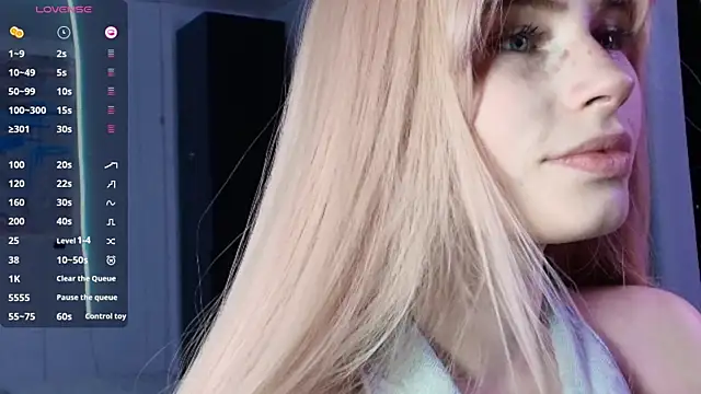 PieraMarch online show from October 21, 7:14 pm