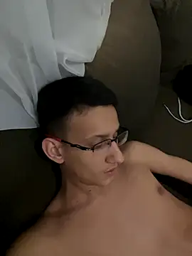 safadezanunes2 online show from September 14, 9:47 pm