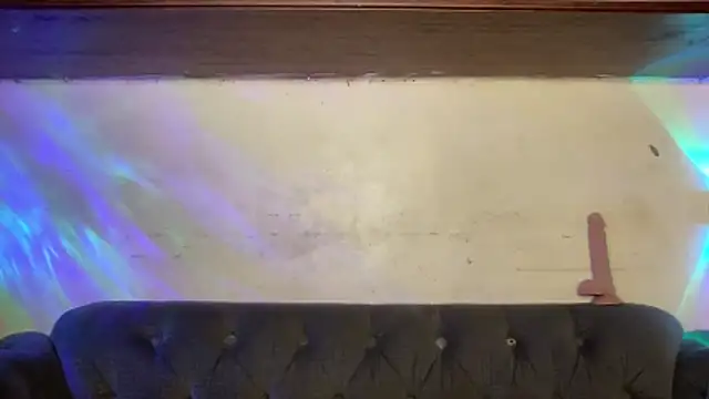 Snapshot of calimonroe chatting on October 26, 6:25 pm calimonroe online show from October 26, 6:25 pm