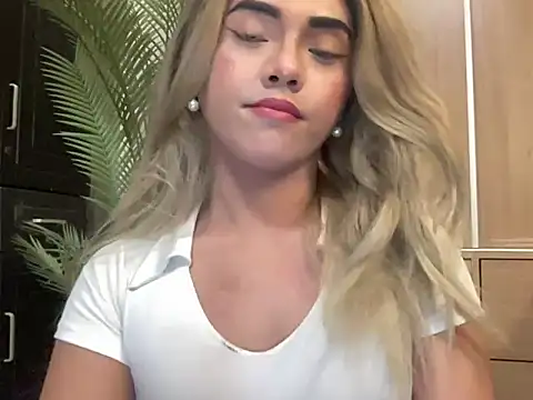 calimonroe online show from April 16, 1:34 pm