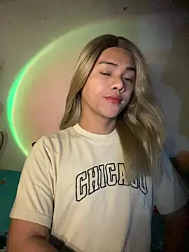 calimonroe online show from April 21, 11:29 pm