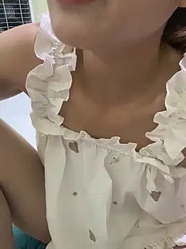 Snapshot of Ri210 chatting on September 15, 2:28 pm Ri210 online show from September 15, 2:28 pm