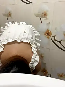 Snapshot of Ri210 chatting on October 11, 1:53 pm Ri210 online show from October 11, 1:53 pm