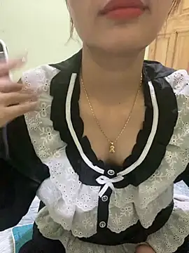 Snapshot of Ri210 chatting on December 2, 12:21 pm Ri210 online show from December 2, 12:21 pm