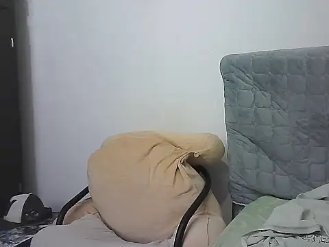 morenocabro10 online show from November 23, 1:49 am