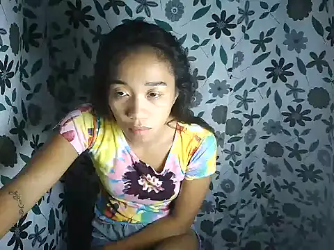 Virgen christine01 online show from April 6, 1:23 pm