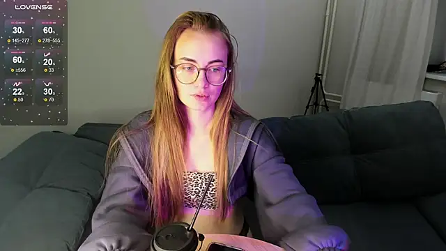 MewStella online show from October 24, 11:45 pm