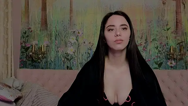 Snapshot of IvoryWood_ chatting on May 7, 6:46 pm IvoryWood online show from May 7, 6:46 pm