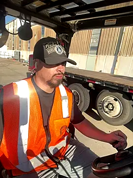 PuttieIn online show from September 26, 1:59 pm