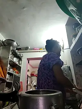 Snapshot of ISHANI-SINGH chatting on November 6, 2:56 am ISHANI-SINGH online show from November 6, 2:56 am