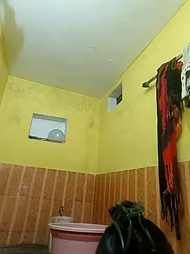 Snapshot of ISHANI-SINGH chatting on November 17, 2:23 pm ISHANI-SINGH online show from November 17, 2:23 pm