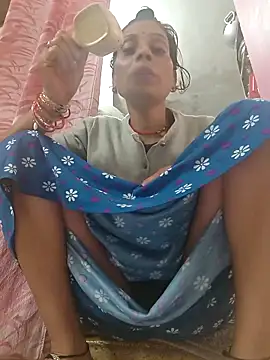 Snapshot of ISHANI-SINGH chatting on November 30, 3:43 am ISHANI-SINGH online show from November 30, 3:43 am