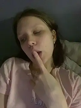 Lunliss online show from October 19, 3:34 pm