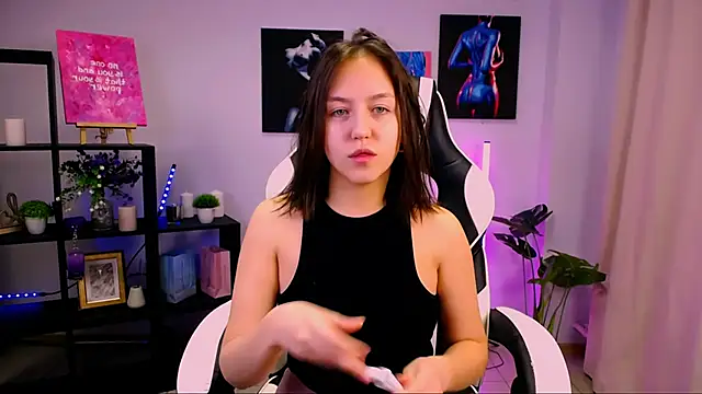 CindySparkl online show from November 21, 2:21 am