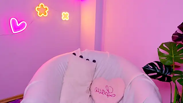 CindySparkl online show from December 5, 3:37 am