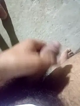 Snapshot of jocafe1995 chatting on December 18, 4:40 am jocafe1995 online show from December 18, 4:40 am