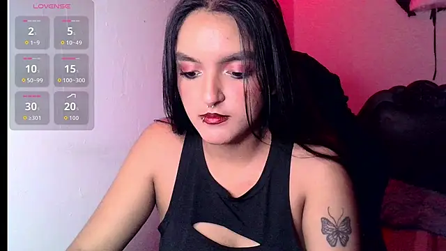 Snapshot of Ari_20_ chatting on November 2, 1:52 am Ari 20 online show from November 2, 1:52 am