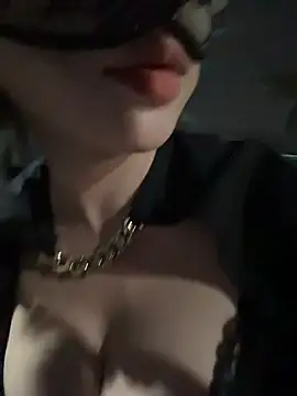 Snapshot of 34E-cocacola chatting on November 15, 3:52 pm 34E-cocacola online show from November 15, 3:52 pm