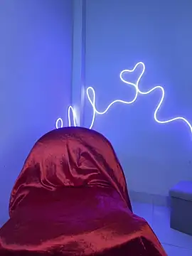 Snapshot of Megan-picozi chatting on September 11, 2:11 am Megan-picozi online show from September 11, 2:11 am