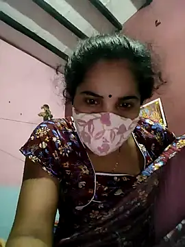 Snapshot of Cut_ragni chatting on September 17, 10:50 am Cut ragni online show from September 17, 10:50 am