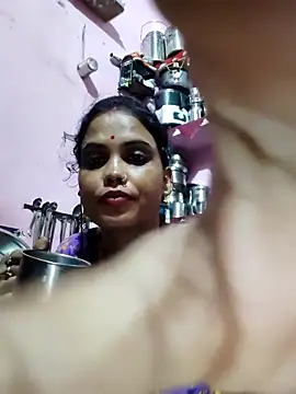 Snapshot of Cut_ragni chatting on October 1, 6:14 pm Cut ragni online show from October 1, 6:14 pm