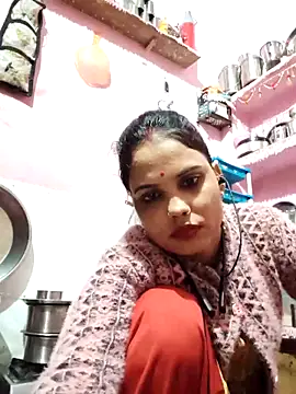 Snapshot of Cut_ragni chatting on December 14, 4:34 pm Cut ragni online show from December 14, 4:34 pm