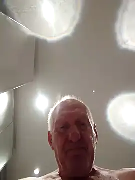 Snapshot of Solek56 chatting on October 25, 6:13 pm Solek56 online show from October 25, 6:13 pm